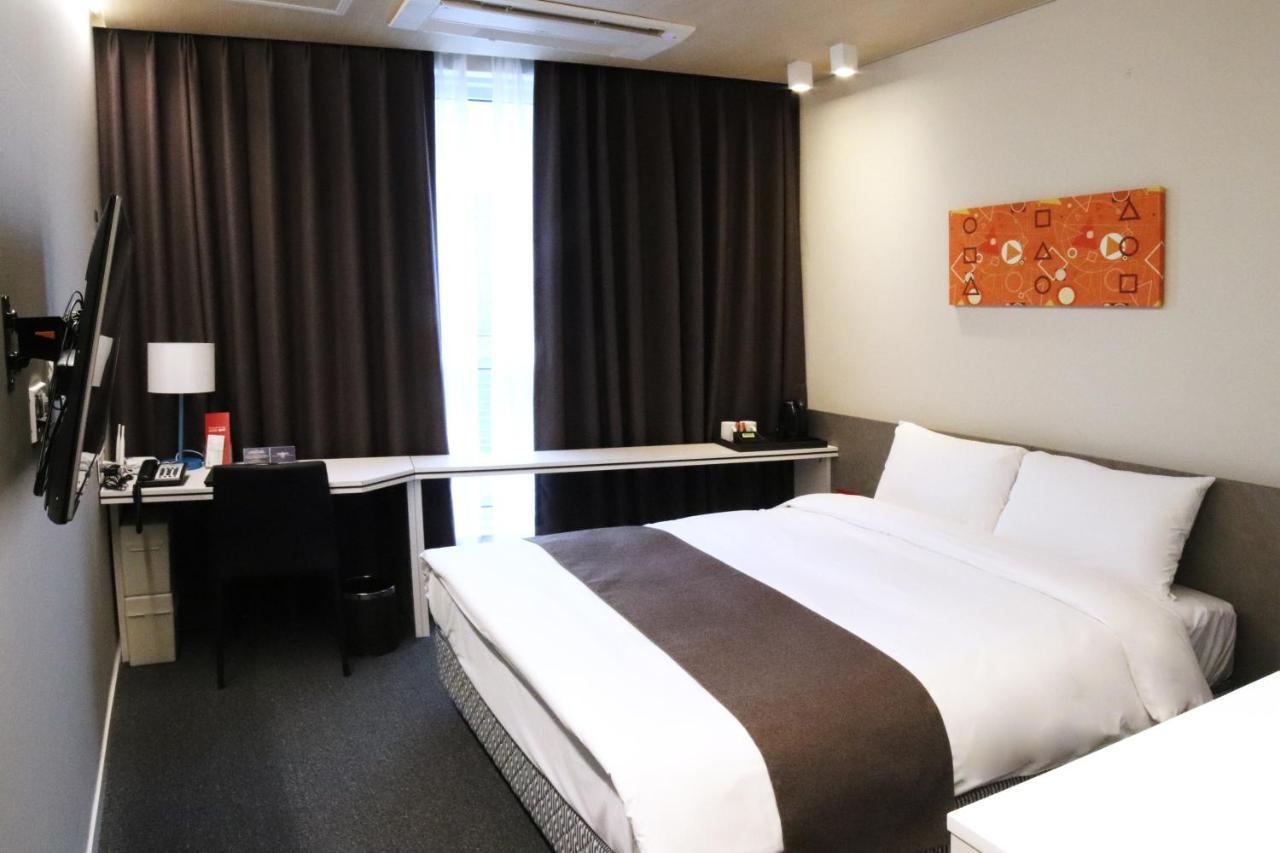 Grand City Hotel צ'אנגוון מראה חיצוני תמונה